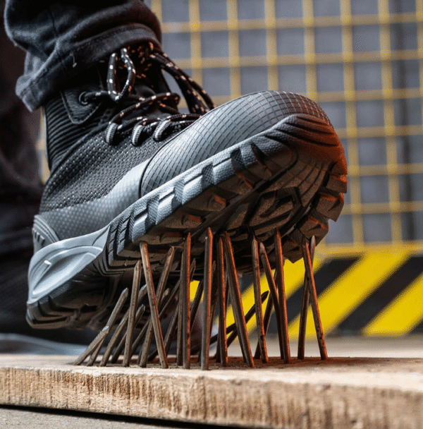 wg 186 light weight sport safety shoes
